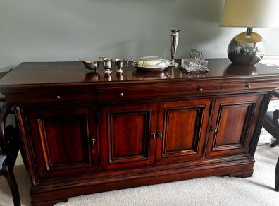 Sideboard