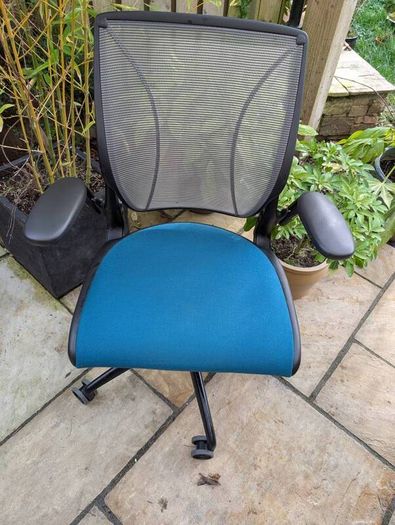 ergonomic office chair