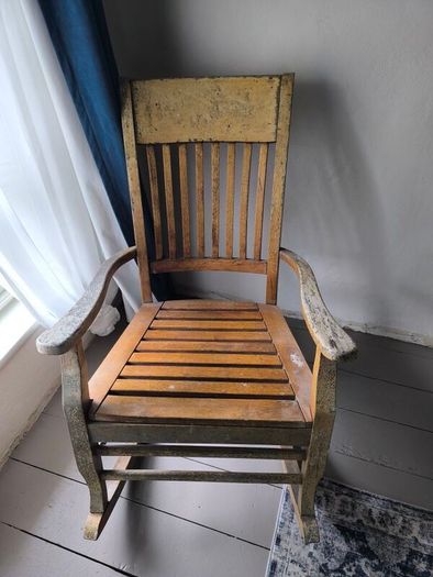 Rocking chair