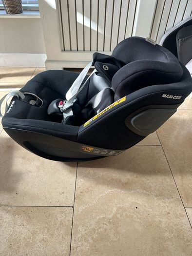 Maxi-Cosi Pearl 360 PRO & Family fix 360 isofix base