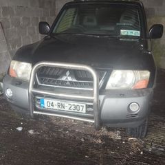 2004 Mitsubishi Pajero