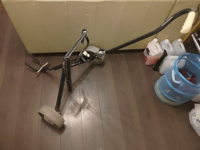 Golf trolley