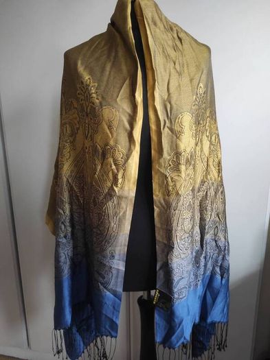 Hannath silk scarf
