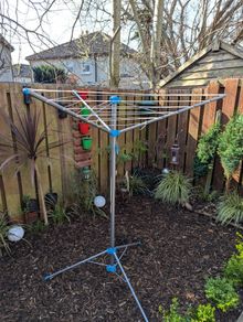 Rotary washing line