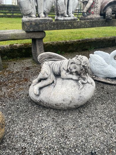 garden ornaments