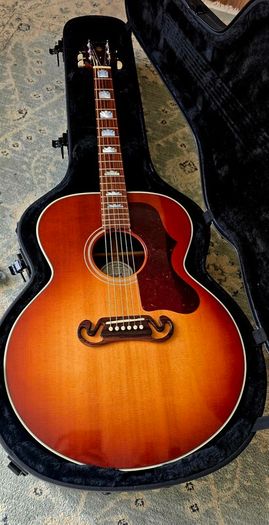 Gibson SJ-200 Studio Rosewood,  2022, with LRBaggs pickup
