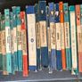 Vintage Penguin Pelican Books Job Lot Bundle 26 Paperbacks Orange Blue Classics Image 9