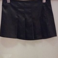 Brand new. Morgan black pleated skirt