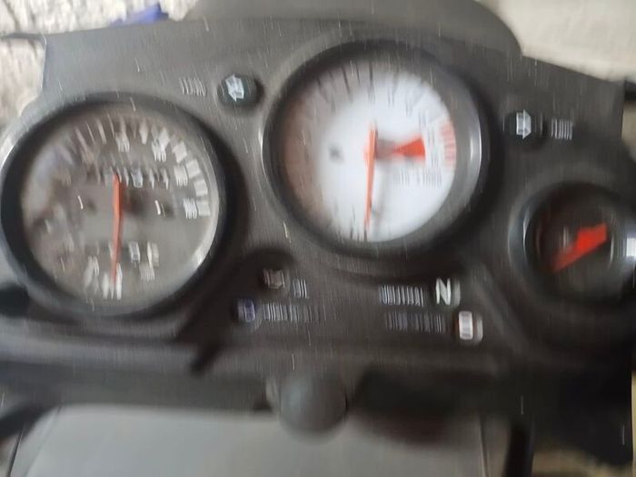 cbr 600 f2@ f3 clocks
