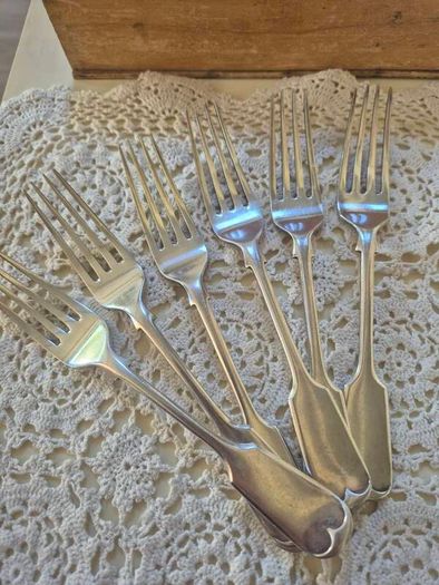 Vintage Plated Pastry Forks