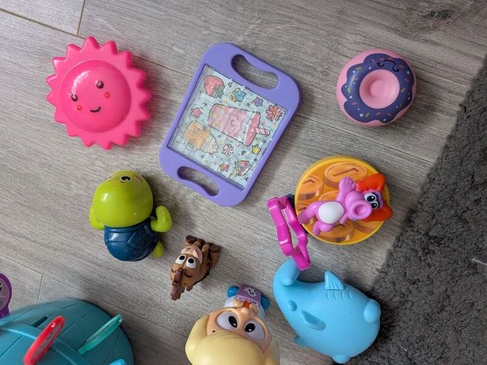 toys