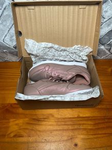 Reebok Classic Pearlized Rose Gold Ladies Trainers w/Box UK8.5 EUR42.5