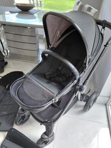 EGG 2 Black Limited Edition Complete Pram Buggy System