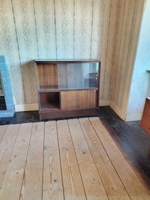 bookshelf