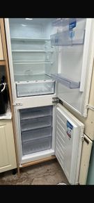 intergrated fridge freezer