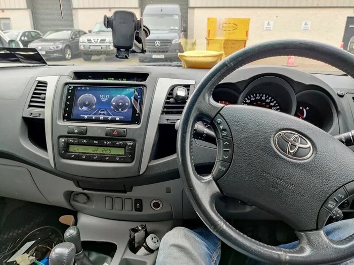 Toyota Hilux Android CarPlay Radio