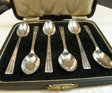 PRICE DROP Boxed Set of 6 Vintage Sterling Silver Teaspoons, Sheffield 1941, 71.7g