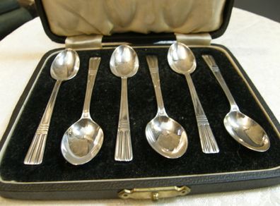 PRICE DROP Boxed Set of 6 Vintage Sterling Silver Teaspoons, Sheffield 1941, 71.7g