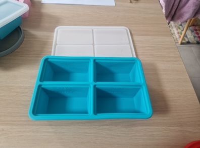 Silicone food storage x2