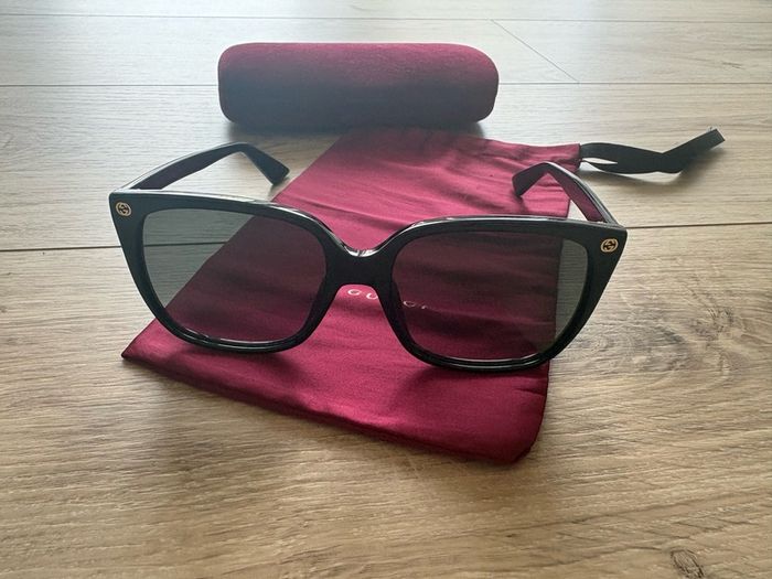 100% Genuine Gucci sunglasses