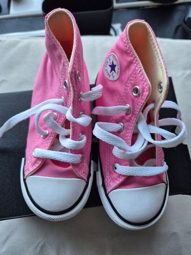 Kids Converse All Stars Pink