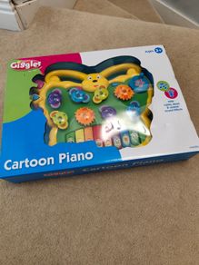 Giggler cartoon piano