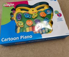 Giggler cartoon piano