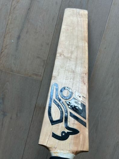 Kookaburra junior cricket bat
