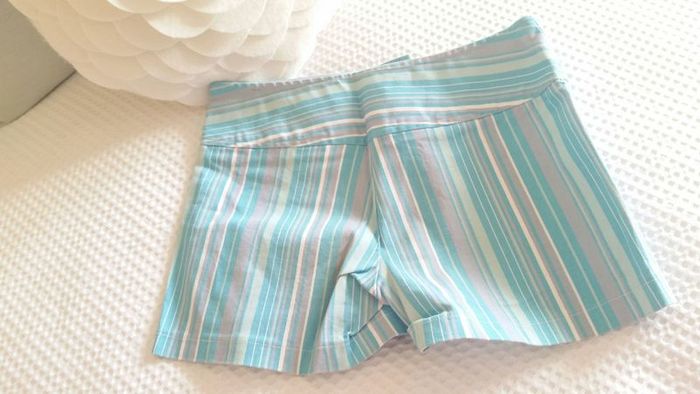 Fab Striped Summer Shorts  - Size 6