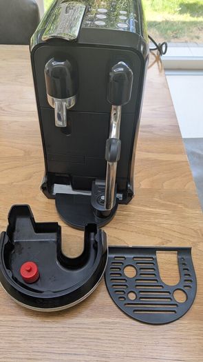Sage Nespresso Creatista Uno coffee machine