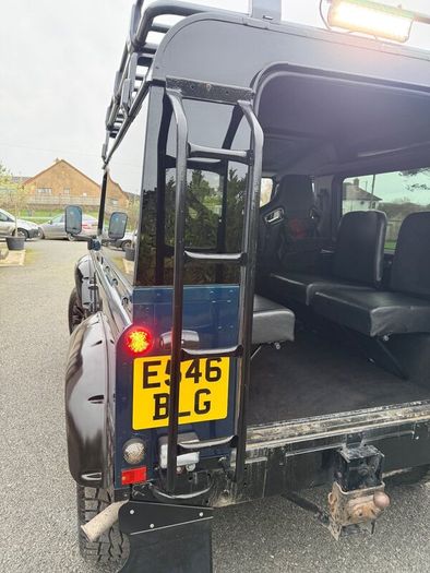 Land Rover Defender 1988