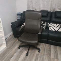 Computer chair