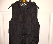 Dunnes girls gilet, size 9/10 yo