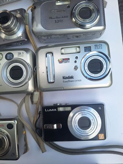 Joblot of digital cameras