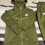 boys nike Tracksuit Image 2