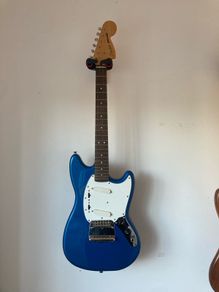 Squier Mustang CV