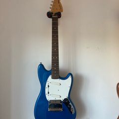 Squier Mustang CV