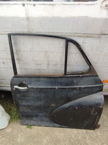 Morris Minor door