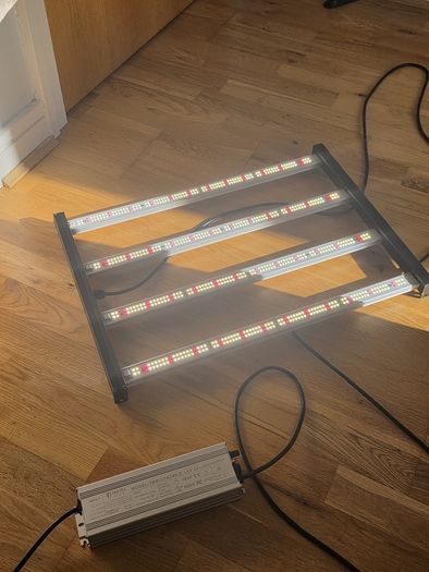 Tbwtek 240w Led Grow Light Like New