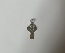 Celtic pendant cross