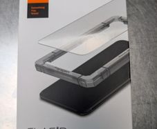 Spigen AlignMaster screen protector Pixel 6