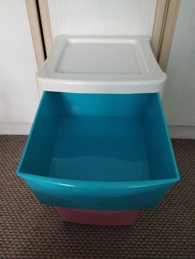 storage drawers