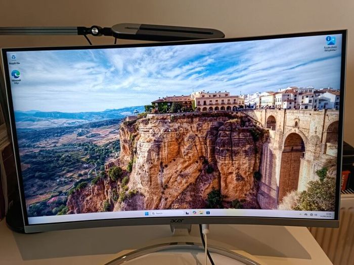 Complete PC Setup (No Peripherals) - i7 / GTX 1080 / 1TB Storage + 27" Curved Monitor