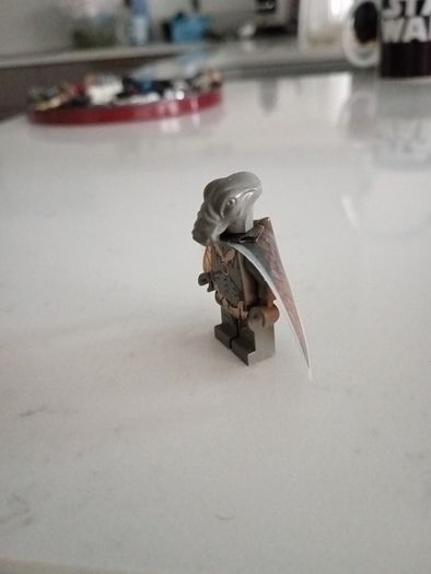 Lego star wars minifigures geonosian dark grey with wings sw0078