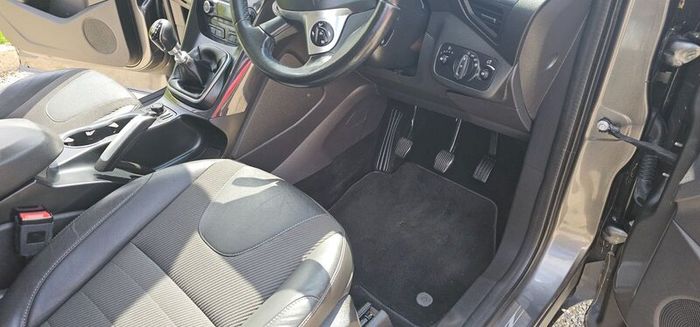Ford Kuga 2016