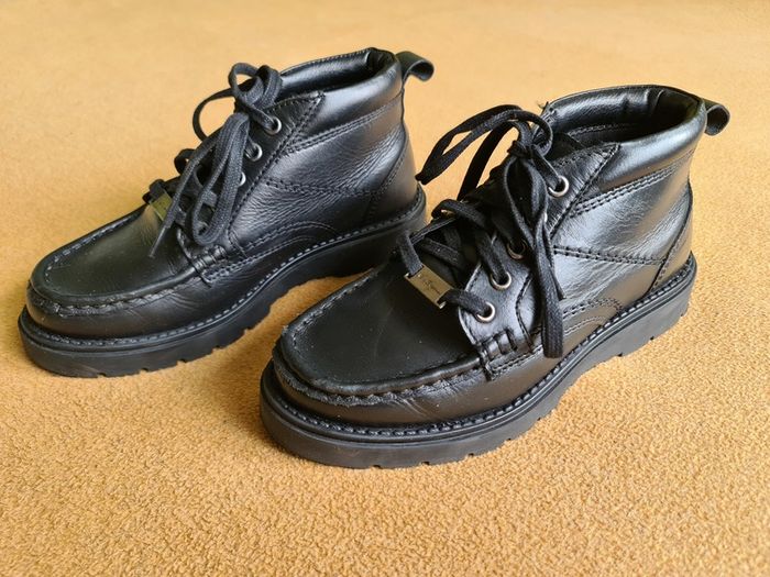 Ben Sherman leather boots UK1