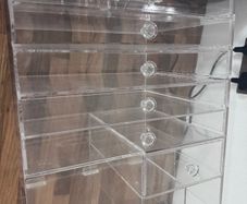 makeup storage