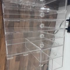 makeup storage
