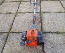 Oleo-Mac long reach hedge trimmer