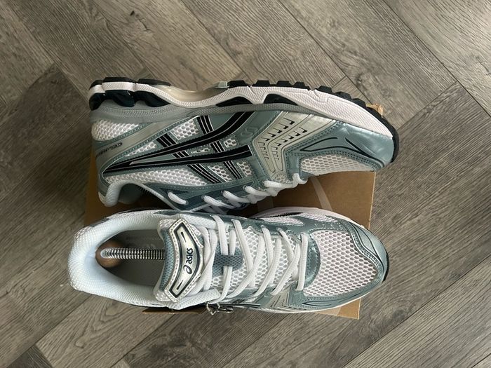 Asics Kayano 14